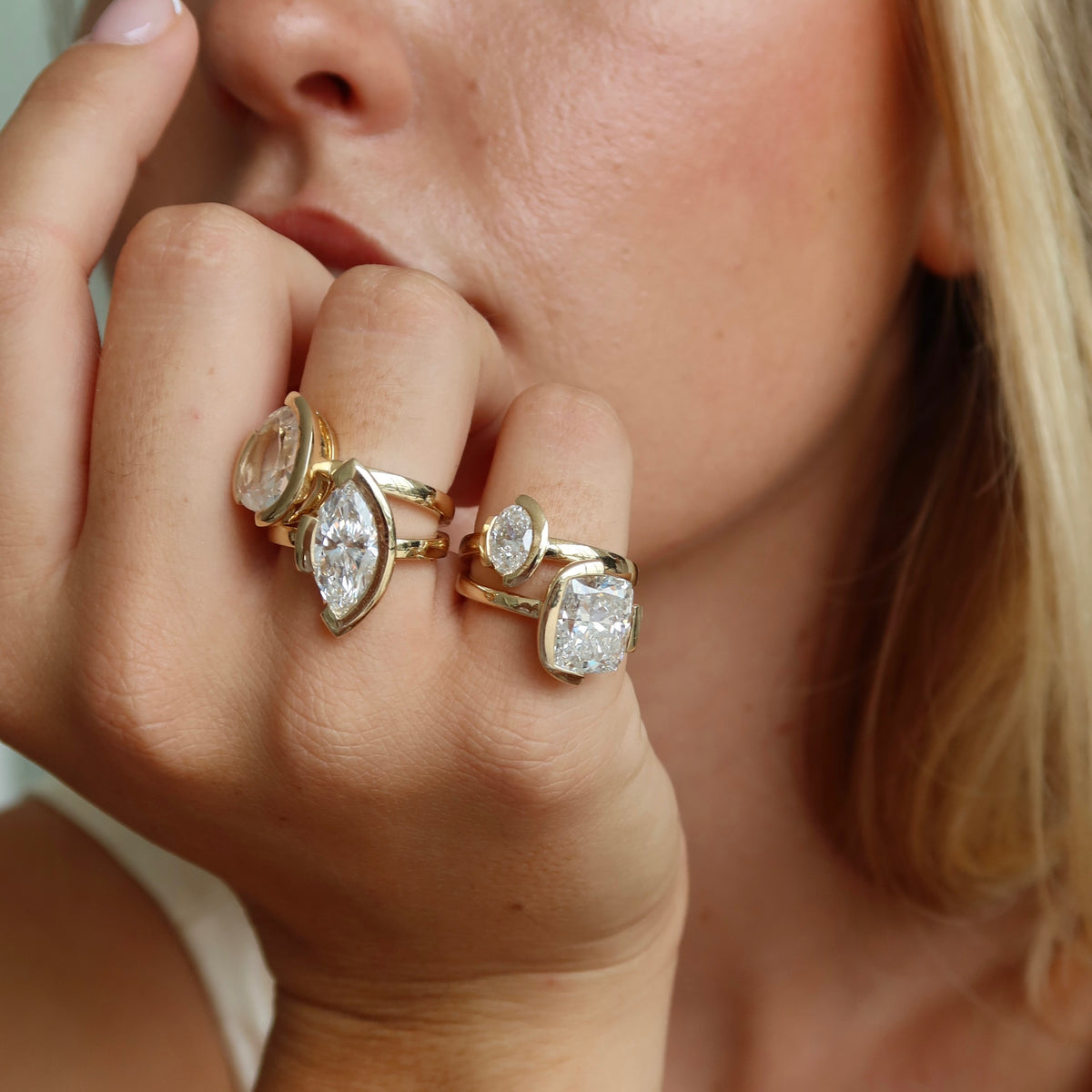 FLOAT™️ - Cushion Modified Brilliant Cut - Diamond Ring