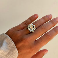 Flower Signet Ring - Ubermemories