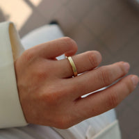 The Classic Band | Medium Yellow Gold