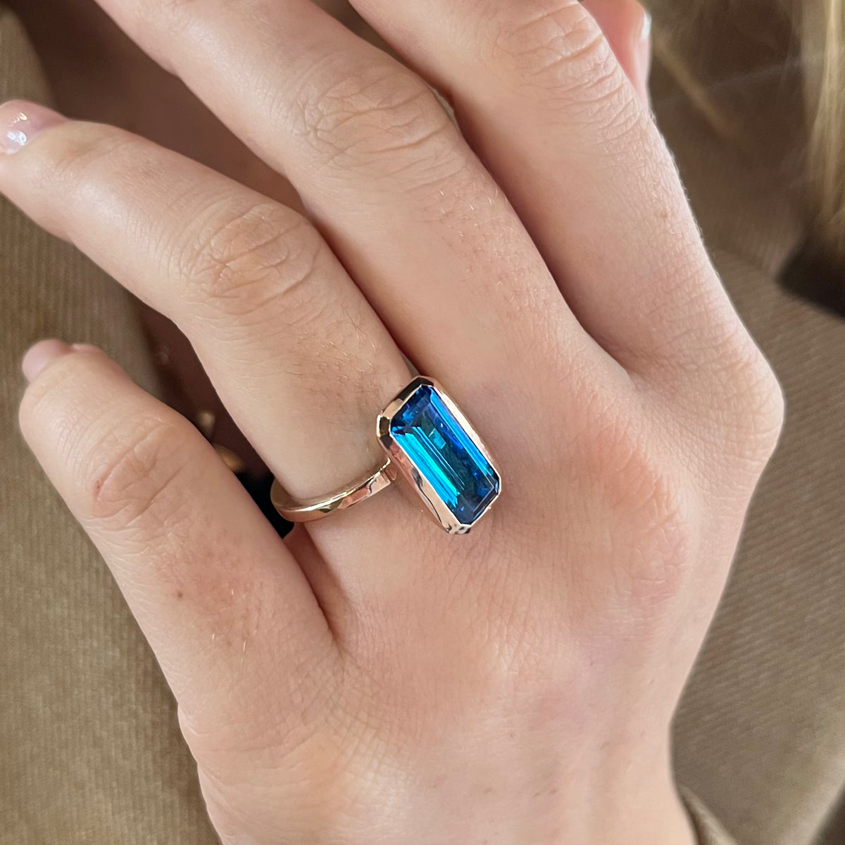 Large Emerald Blue Zircon Celebration Stacker Ring | Size O