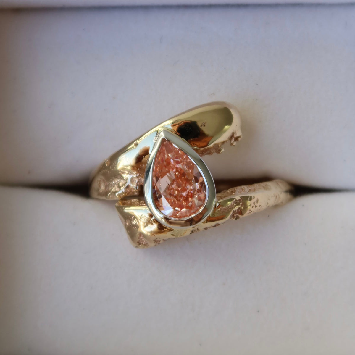 ONE OF ONE | Pink Diamond Living Vine Ring | Size P