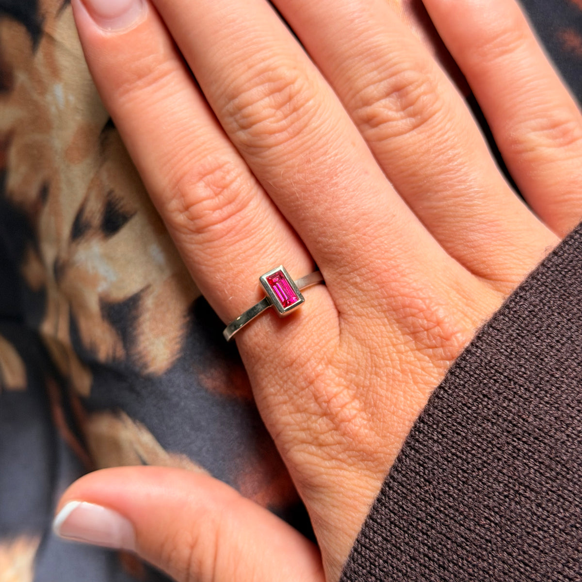 ONE-OFF | Petite Emerald Ring Full Bezel - Size O - Ruby Red Corundum
