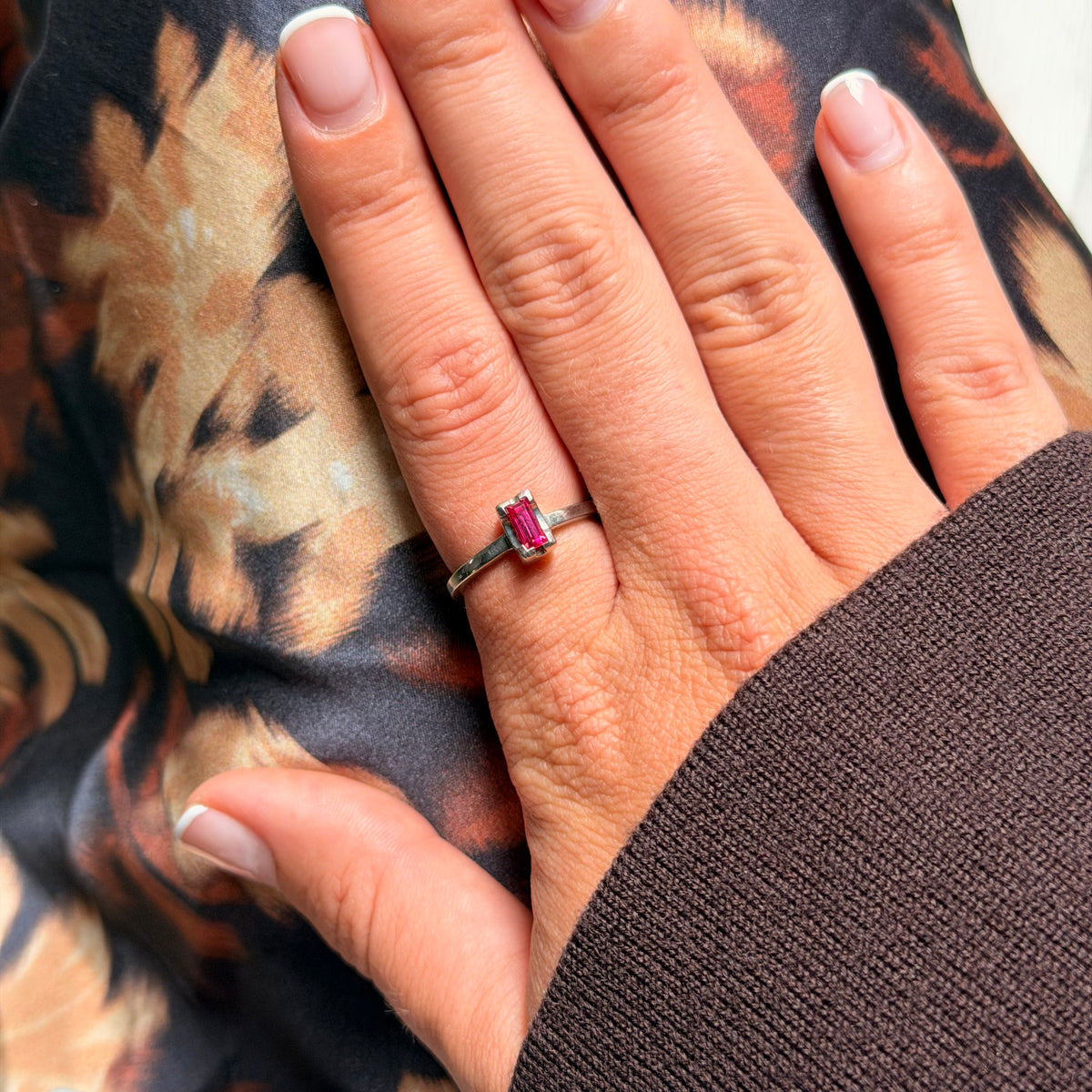 ONE-OFF | Petite Emerald Ring Open Claws - Size O - Ruby Red Corundum