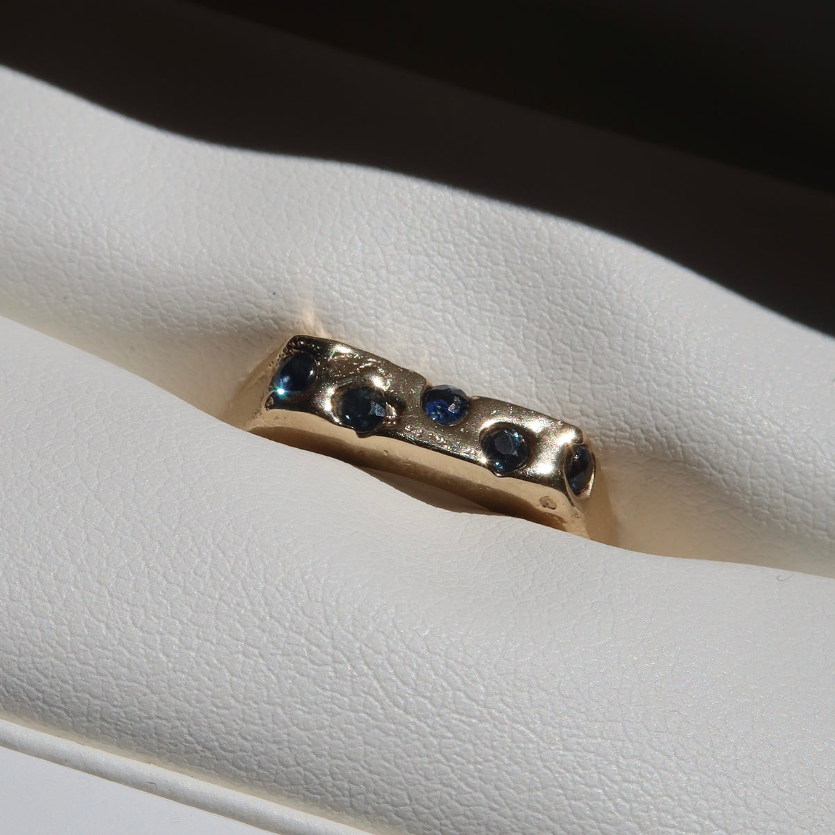 ONE-OFF | Yellow Gold Sapphire Sandcast Gen U Ring - Size L
