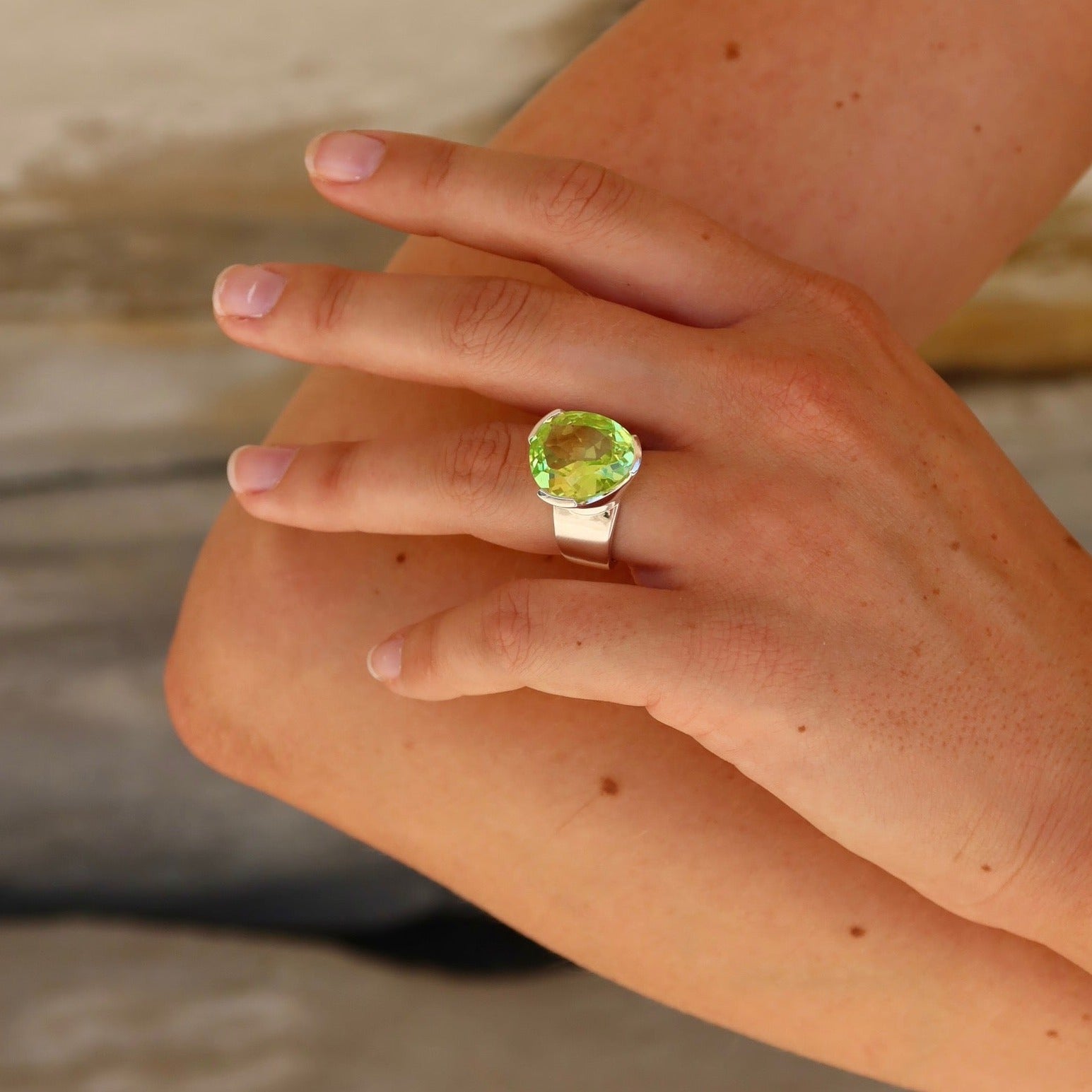 Original gemstone rings outlet