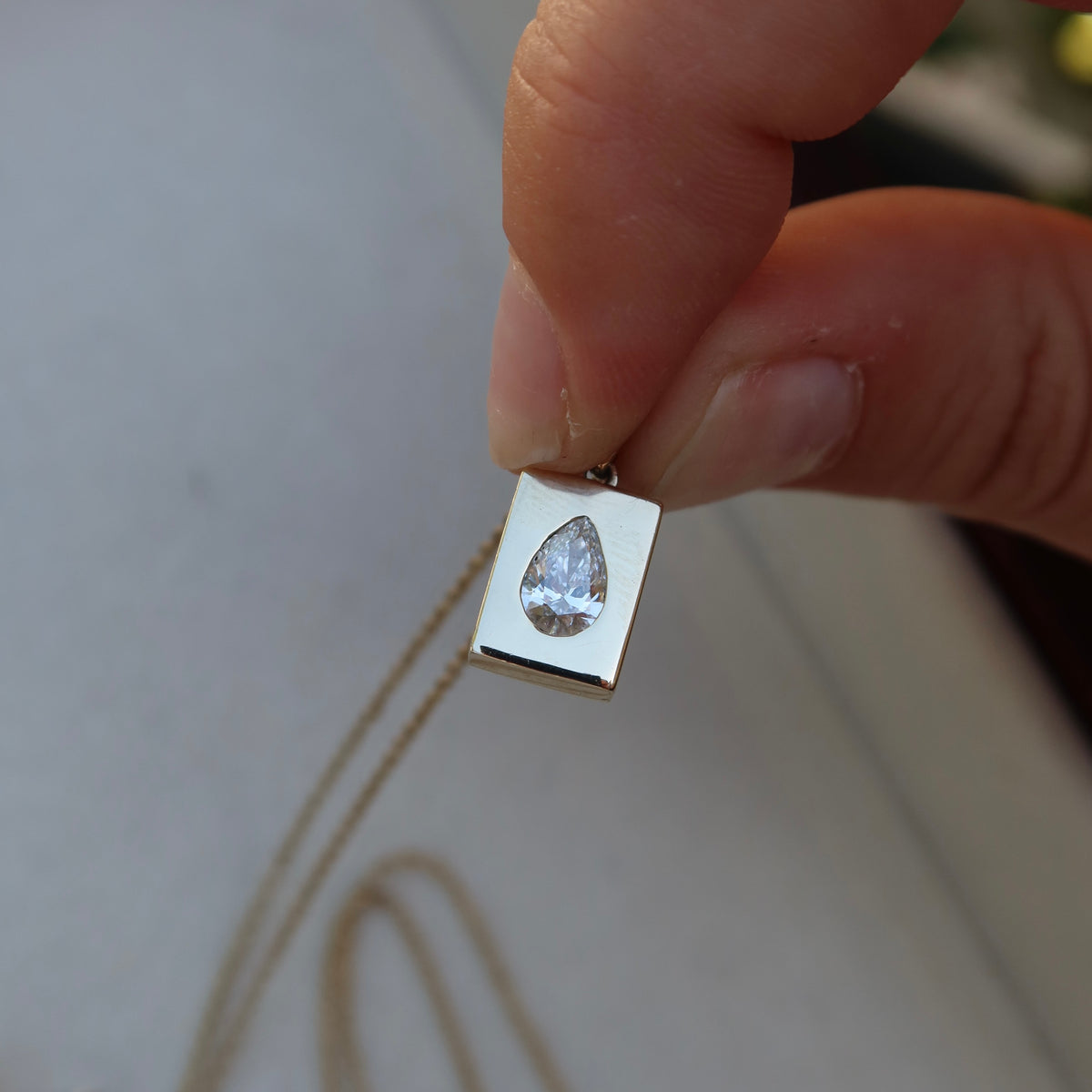 SAMPLE | Essence Pendant | Rectangle