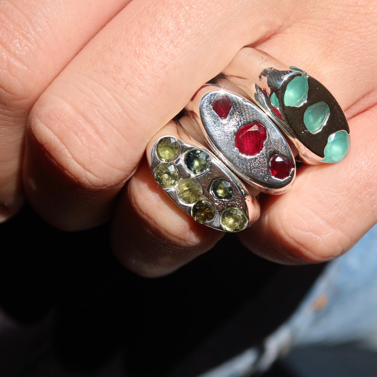 Sandcast Gemstone Signet Ring | Sapphires