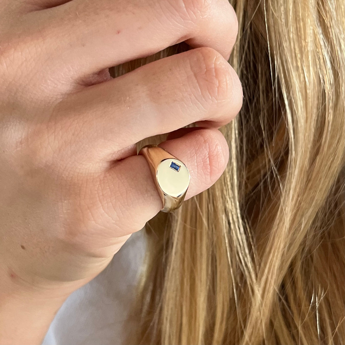 The Classic Signet Ring - Gold