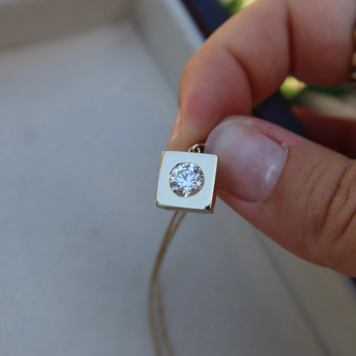 The Essence Pendant | Square
