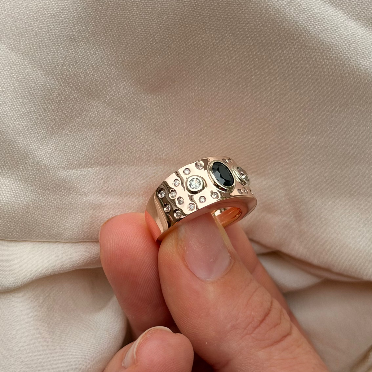 The Keystone Heirloom Ring | Create With Your Stones
