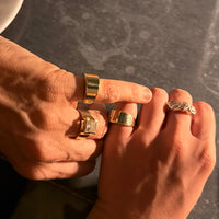 The Keystone Ring - Yellow Gold