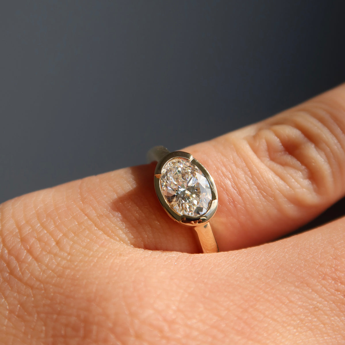 The Pinky Promise Oval Ring - Rose Gold